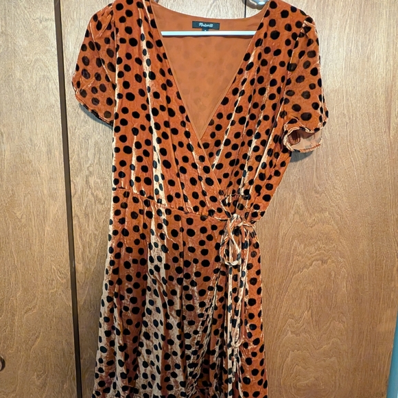 Madewell Dresses & Skirts - Madewell Rust Velvet Polka Dot Wrap Dress
